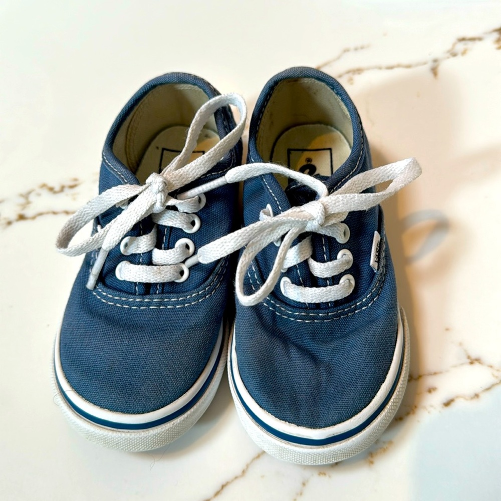 Size 7 toddler vans